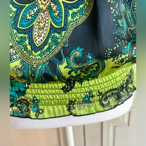 Larry Lavine | Signature Collection Paisley Top with Bauble neckline - Picture 4 of 8